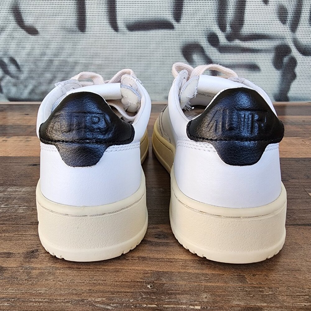 AUTRY Medalist Low-Top Women Leather Sneakers LL22 - Picture 6 of 12